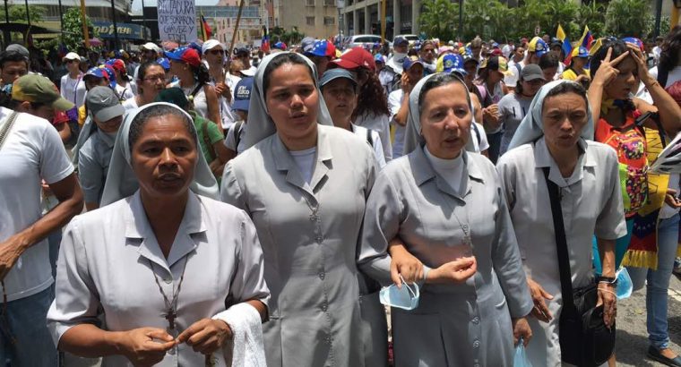 MonjasChaguaramos22ABR2017
