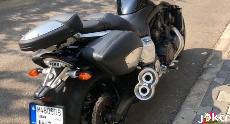 Yamaha VMAX 209