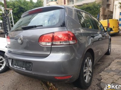 Golf GI 1.6 model 2011 50% cash 50% cheque