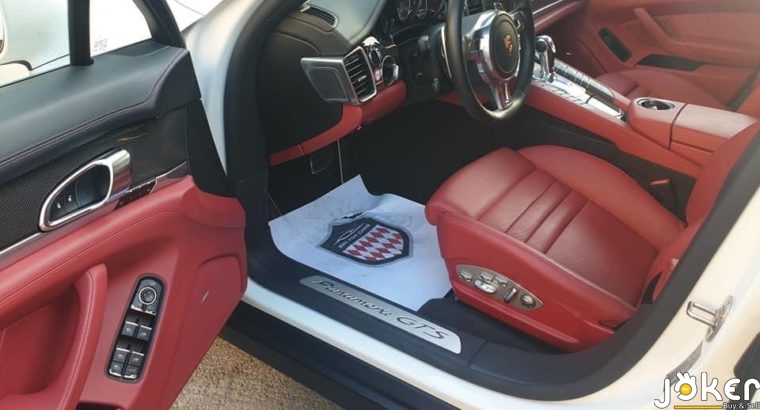 Porsche GTS model 2015