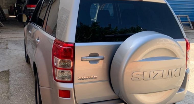 suzuki grand vitara 2011