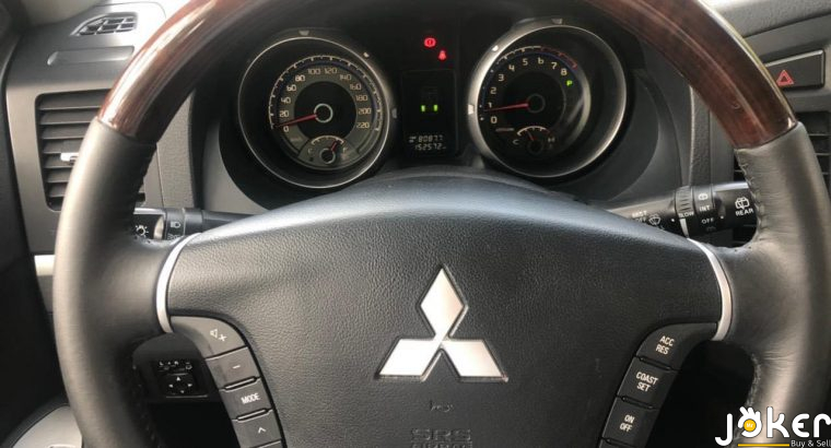 Mitsubishi Pajero 2010
