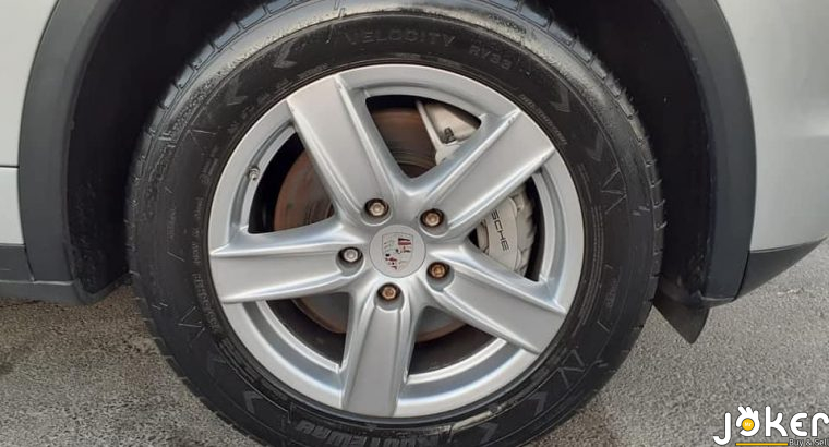 Porsche Cayenne S 2011