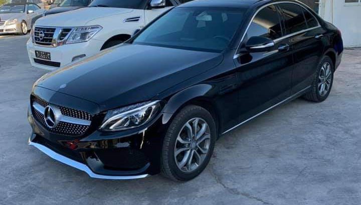 Mercedes c300 4 Matic 2015