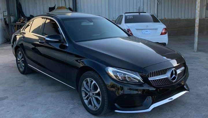 Mercedes c300 4 Matic 2015