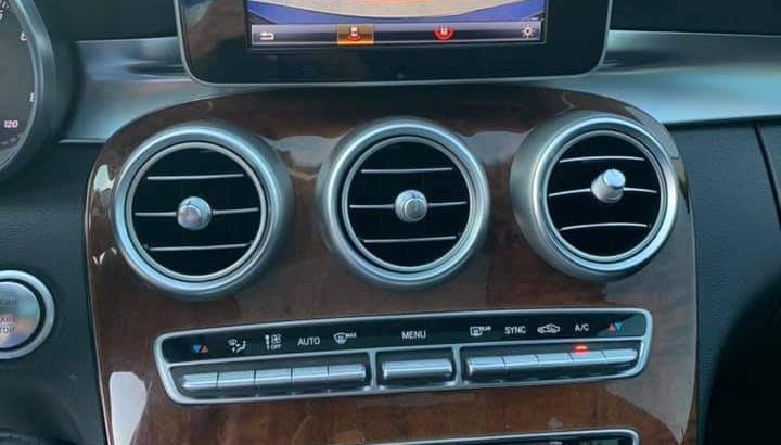 Mercedes c300 4 Matic 2015