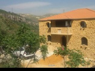 Villa for sale in Btater Jezzine