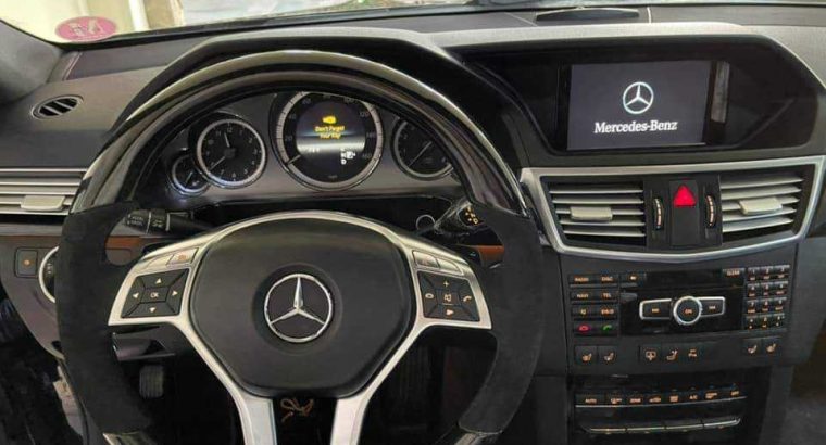 Mercedes E 550 V8 2013
