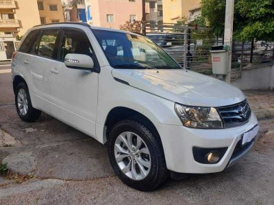Suzuki grand vitara GLX 2014