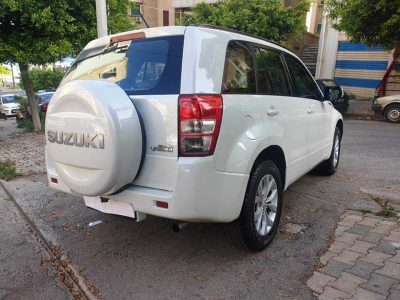 Suzuki grand vitara GLX 2014