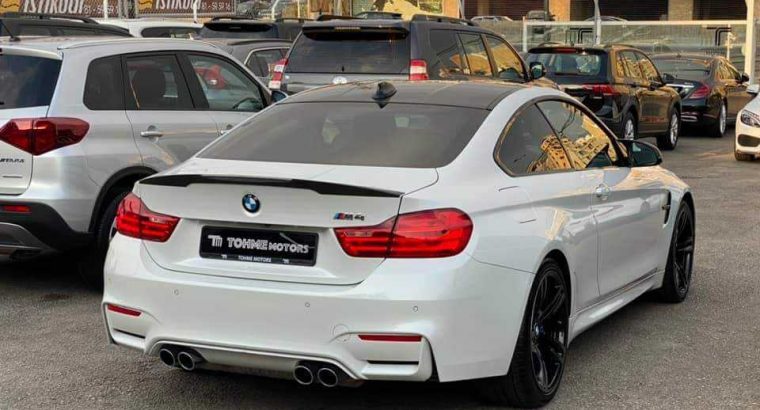 BMW M4 2015