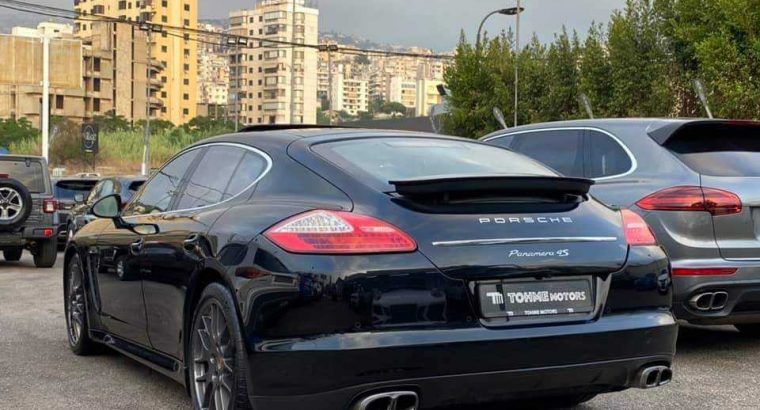 Porshe Panamera 4S 2010