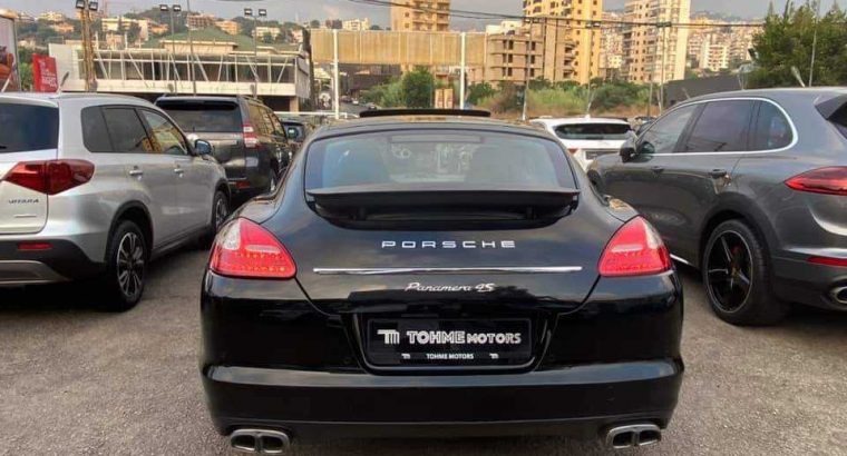 Porshe Panamera 4S 2010