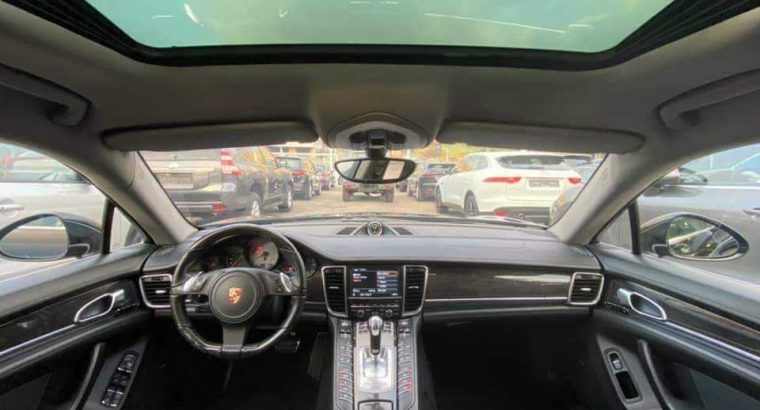 Porshe Panamera 4S 2010
