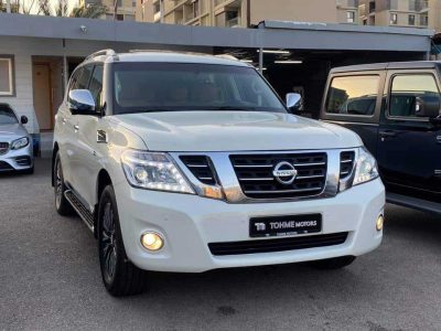 Nissan Patrol Platinum V8 2014