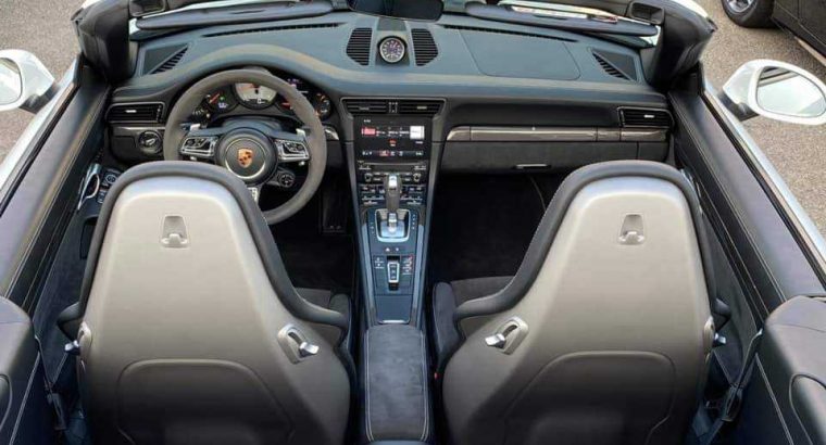 Porsche 911 Carrera GTS Cabriolet 2017