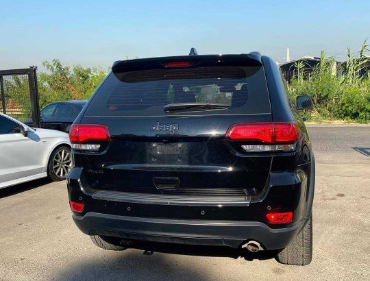 Jeep Grand Cherokee Laredo 2019