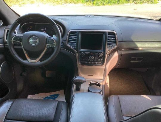 Jeep Grand Cherokee Laredo