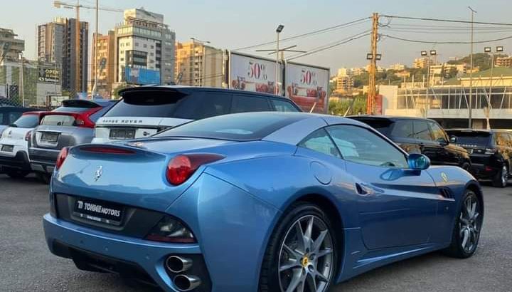 Ferrari California 2012