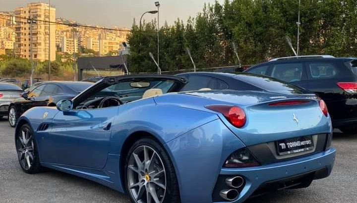 Ferrari California 2012