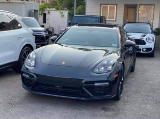 Porsche Panamera Turbo 2017