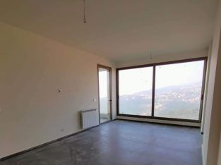 Apartment for sale in Mazraat Yachouh