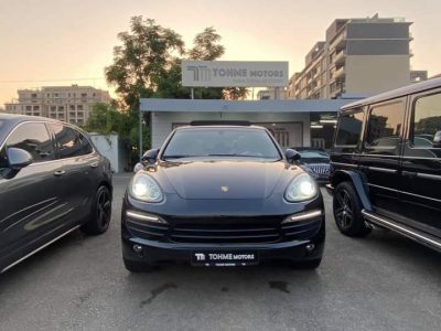 Porsche Cayenne S 2011