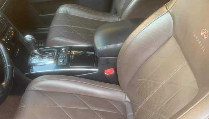Infiniti FX35
