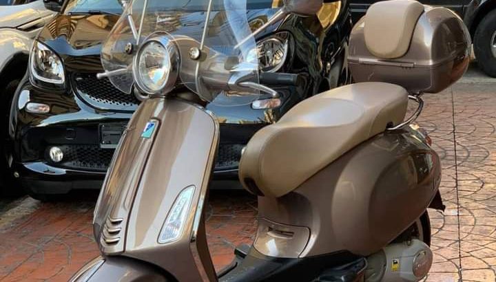 Motorcycle Vespa Primavera 2016