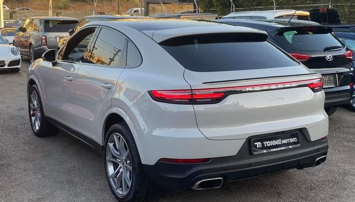 Porsche Cayenne Turbo 2015