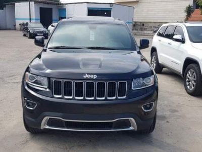 Jeep Grand Cherokee Laredo V6 2014
