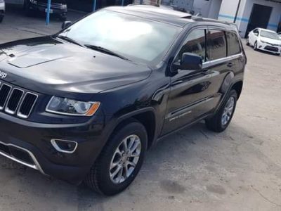 Jeep Grand Cherokee Laredo V6 2014