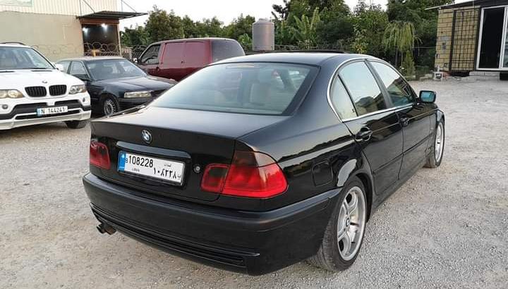 BMW E 46 330 I 2001