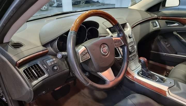 Cadillac CTS 2011