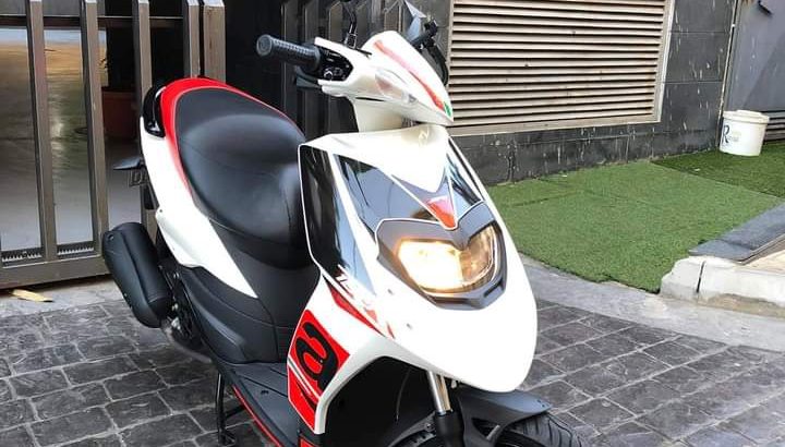Motorcycle Aprilia Sr 2019