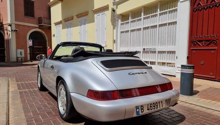 Porsche Carrera 4 1991