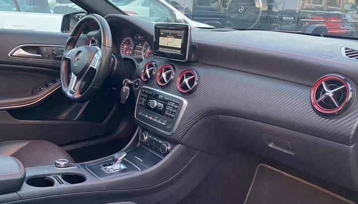 Mercedes A 45 2014