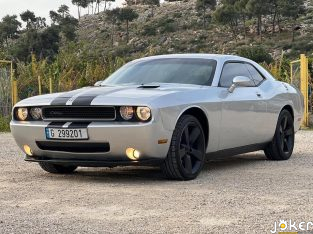 Dodge Challenger V6