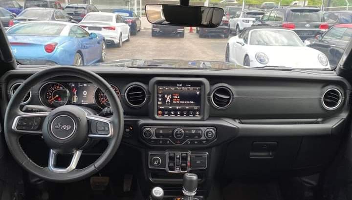 Jeep Wrangler Sahara 2021