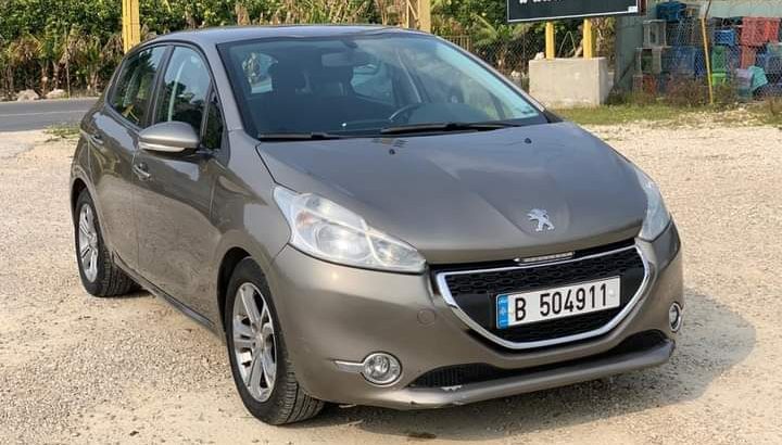 Peugeot 208 2013