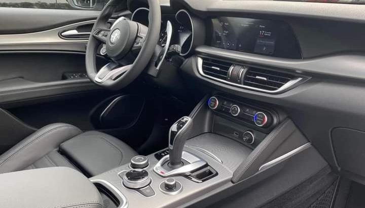 Alfa Romeo Stelvio Veloce 2021