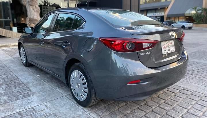 Mazda 3 2015